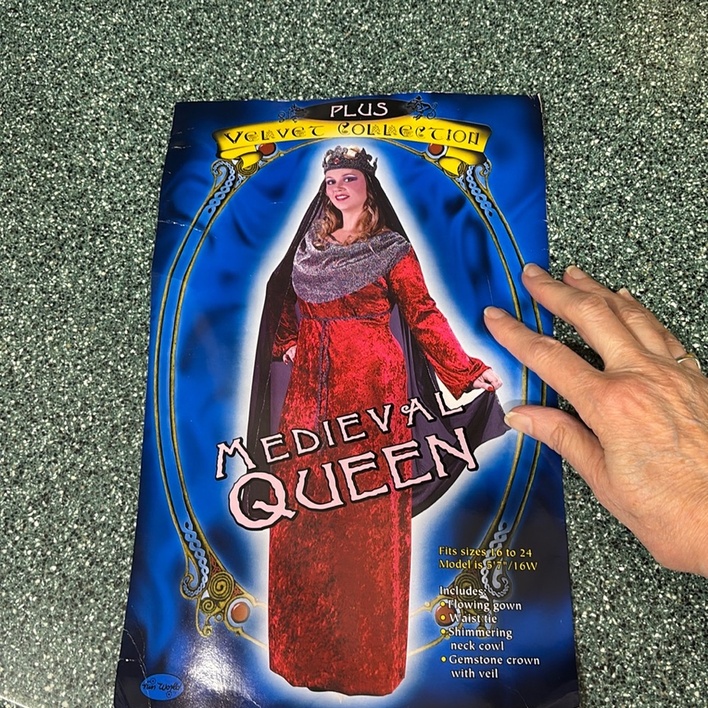 Elegant Plus Sized Medieval Queen Halloween Costume in Red Velvet with Crown